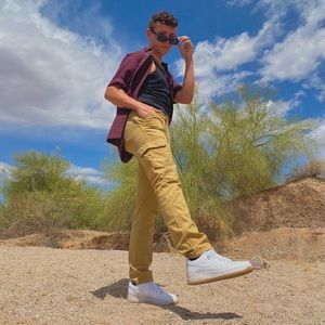 Meet your Posher, Nicholas